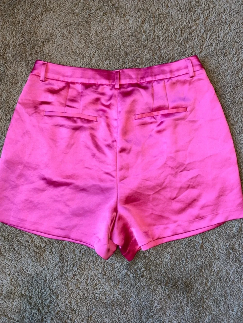 Express Satin High Waist Shorts Womens Sz 12 Pink Barbiecore Vacation Pleated